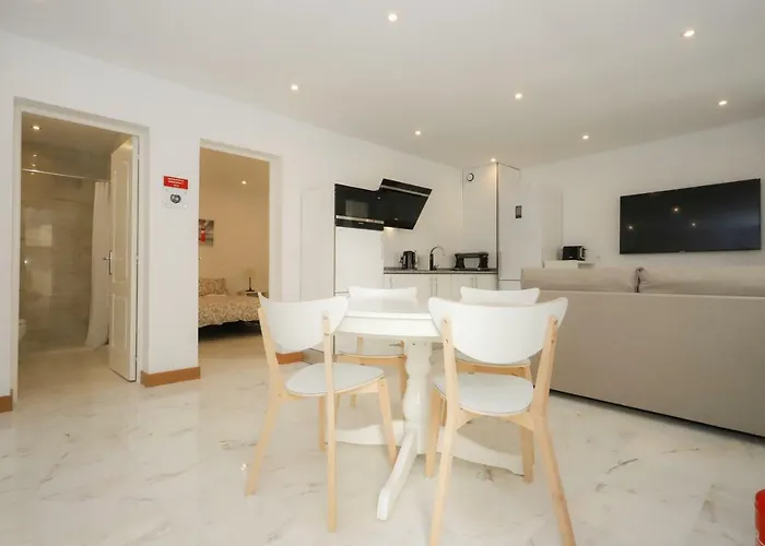 Casino Iii * פיגואיירה דה פוז